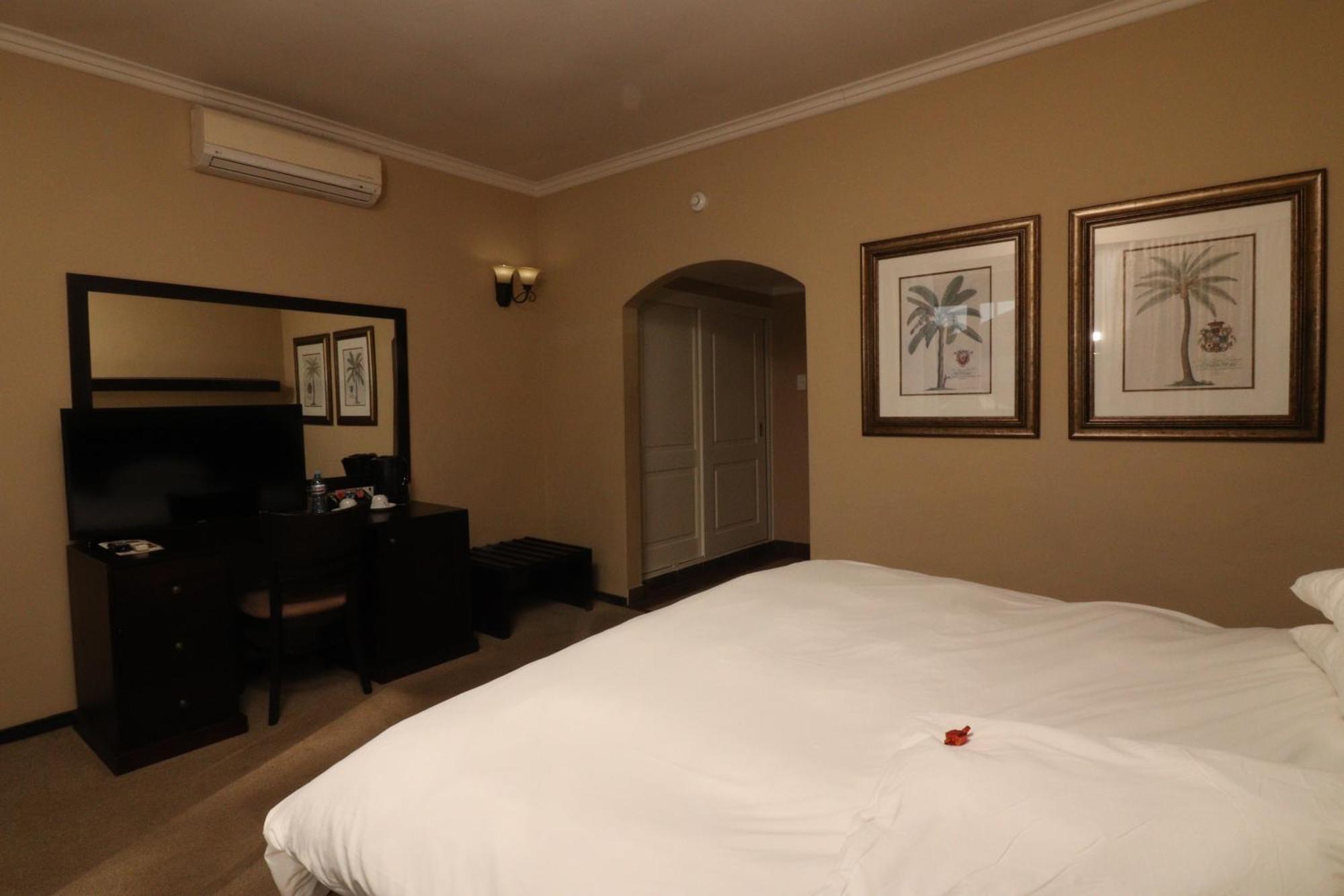 Happy Valley Hotel And Casino Ezulwini Εξωτερικό φωτογραφία
